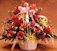 Foto de Canasta con rosas, claveles y crisantemos