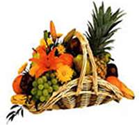 Foto de Canasta mediana con frutas y flores